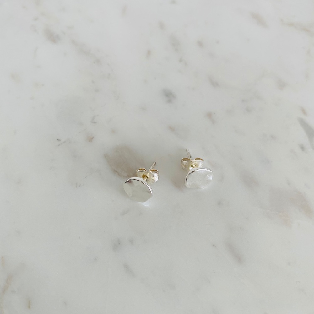 Gorjana Chloe Stud Earrings (silver plated)